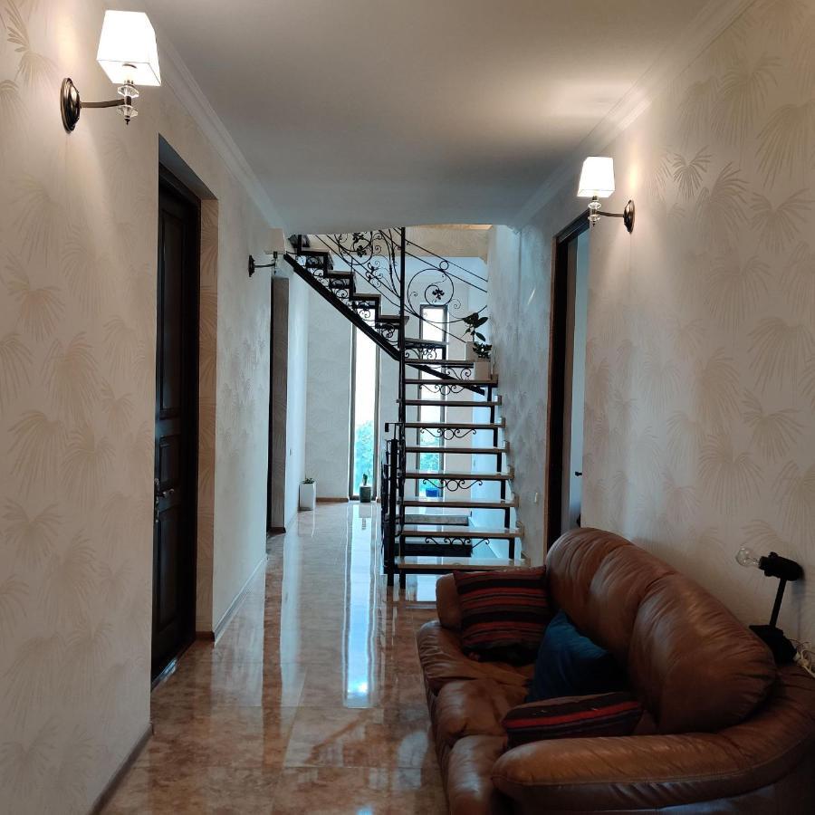 Rustavi Guest House Exterior photo