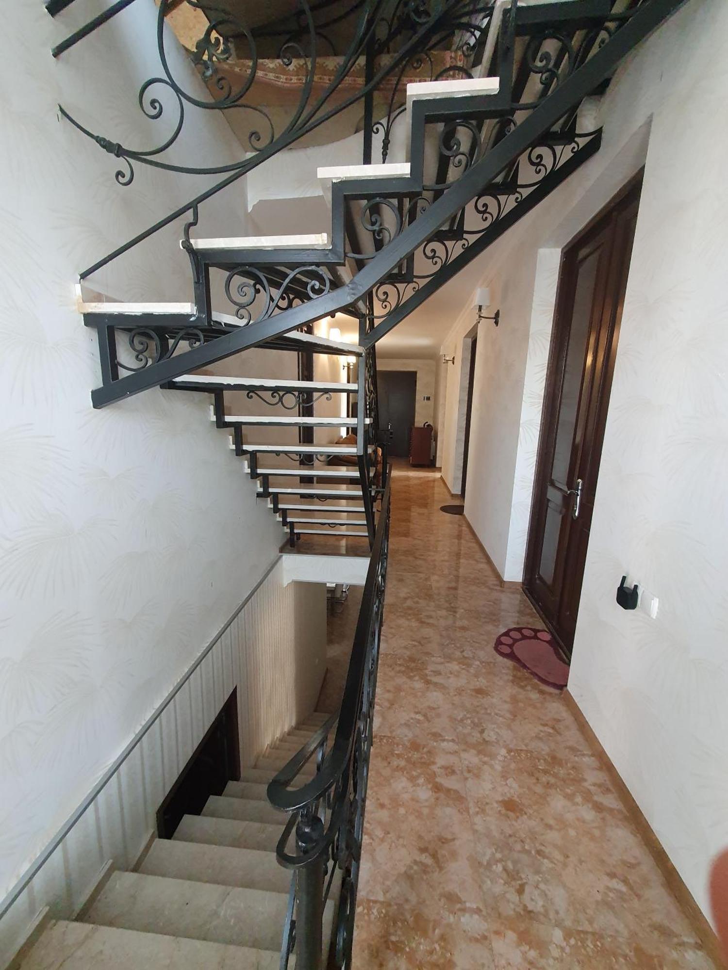 Rustavi Guest House Exterior photo