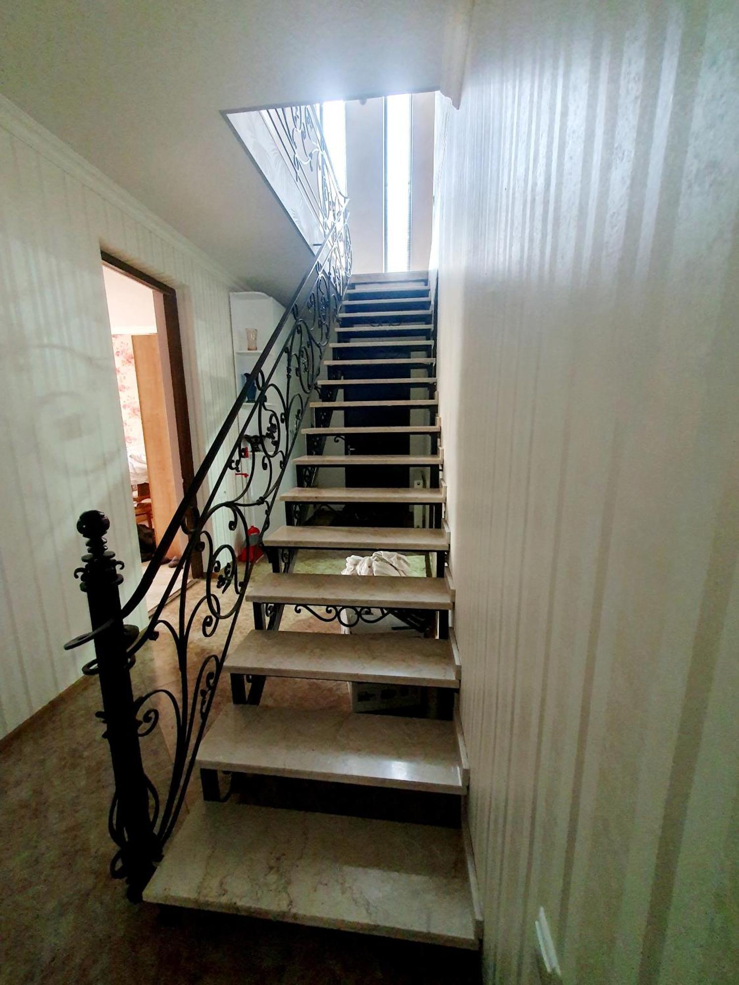 Rustavi Guest House Exterior photo