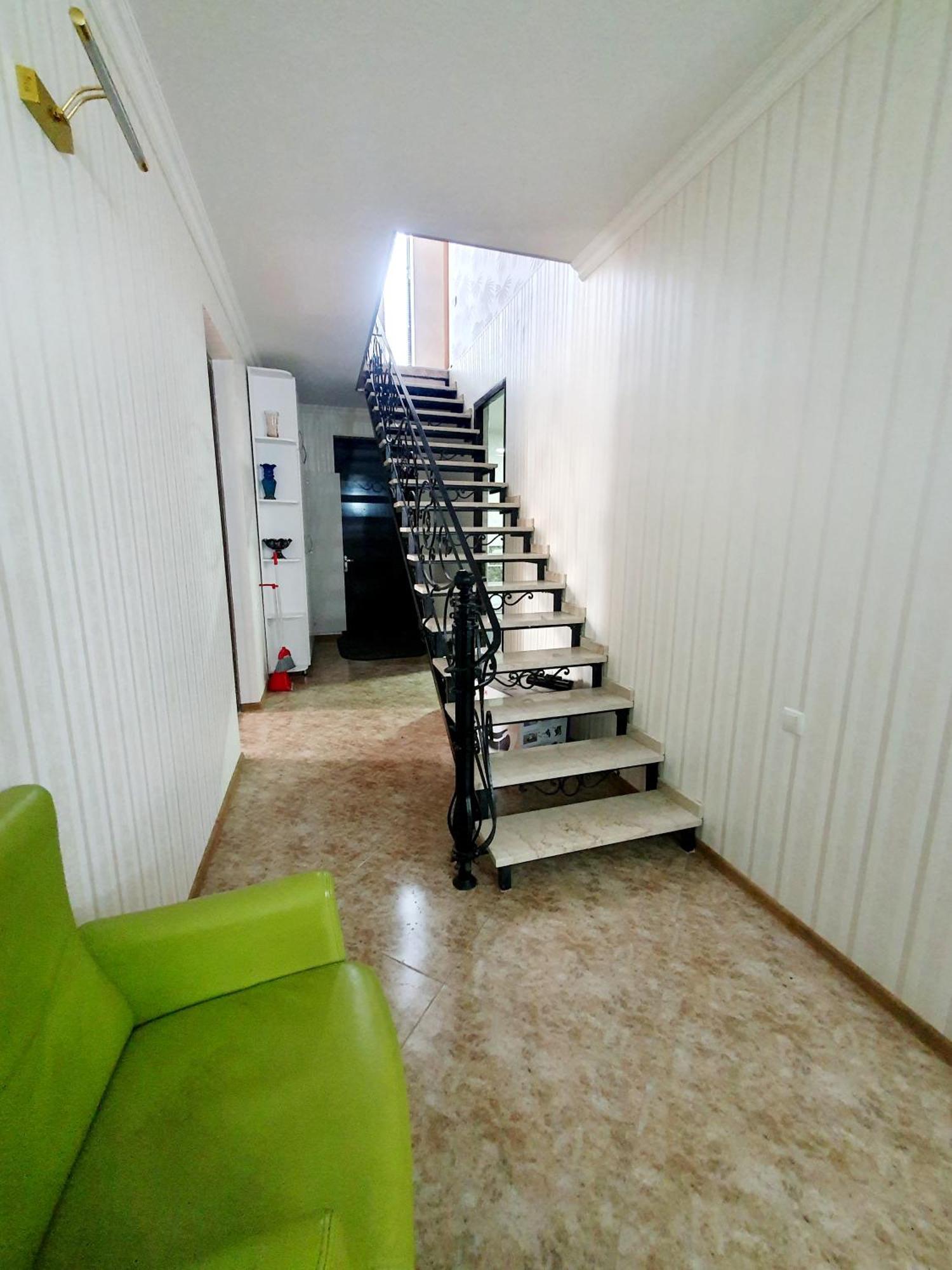Rustavi Guest House Exterior photo