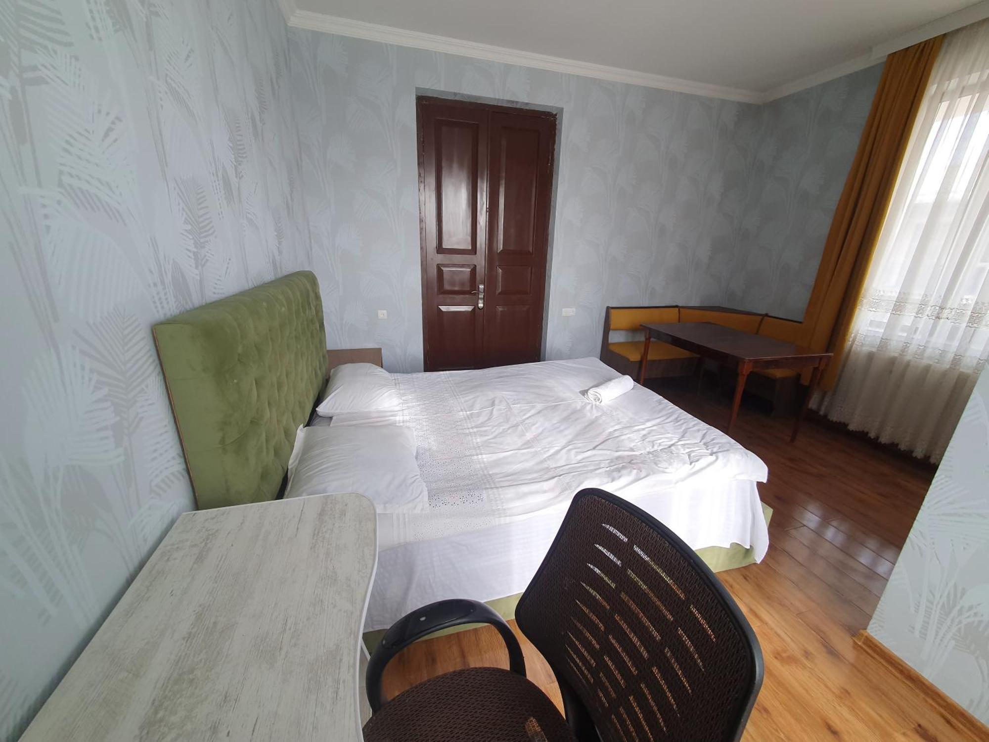 Rustavi Guest House Exterior photo